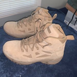 Reebok Men’s boots - tan